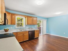 35 Highland Park 35, Uxbridge MA 01569