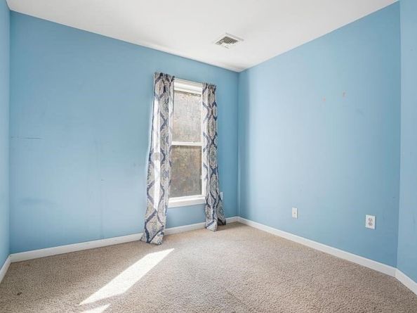 35 Highland Park 35, Uxbridge MA 01569