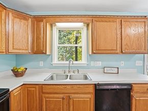 35 Highland Park 35, Uxbridge MA 01569