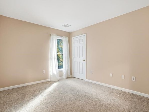 35 Highland Park 35, Uxbridge MA 01569