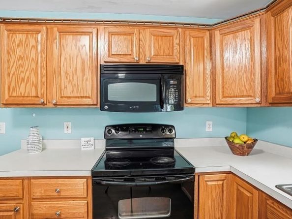 35 Highland Park 35, Uxbridge MA 01569