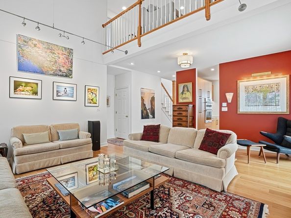 2 Braeburn Ln 2, Ashland MA 01721