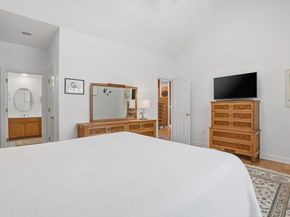 2 Braeburn Ln 2, Ashland MA 01721