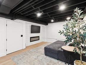 49 Pierce Rd 49, Watertown MA 02472