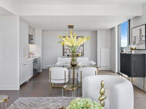 55 Lagrange St 1804, Boston MA 02116