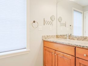 33 Garett Way 33, Holliston MA 01746