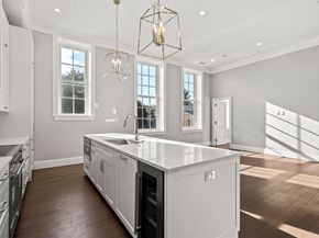 20 Mechanic Square 2, Marblehead MA 01945