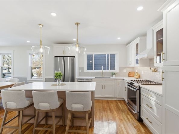 80 Blue Hills Pkwy, Milton MA 02186