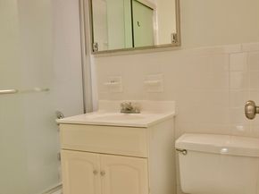 8 Whittier Pl 15F, Boston MA 02114