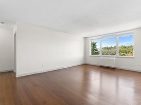 20 Hammond Pond Parkway  Unit 606, Newton MA 02467