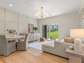 5 Peters Farm Way 112, Westborough MA 01581