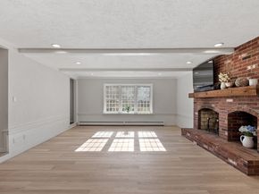 16 Minehan Ln, Marlborough MA 01752