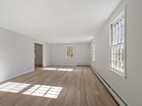 16 Minehan Ln, Marlborough MA 01752