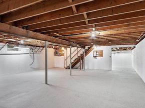 16 Minehan Ln, Marlborough MA 01752