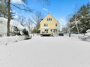 28 Devens St, Concord MA 01742