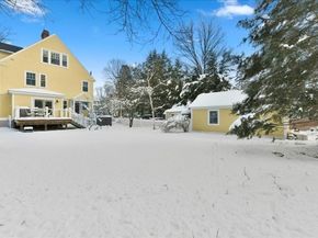 28 Devens St, Concord MA 01742