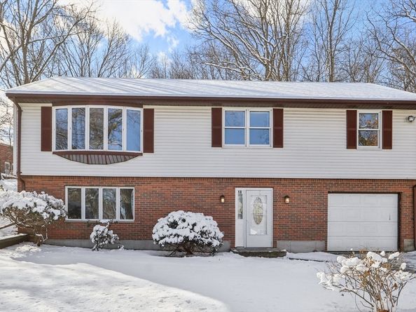 18 Cranston Cir, Woburn MA 01801