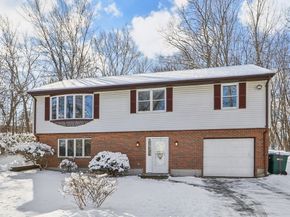 18 Cranston Cir, Woburn MA 01801