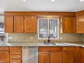 18 Cranston Cir, Woburn MA 01801