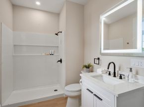 7 Cross St 303, Wilmington MA 01887