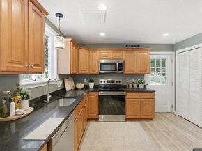 106 Baldwin Ave, Framingham MA 01701