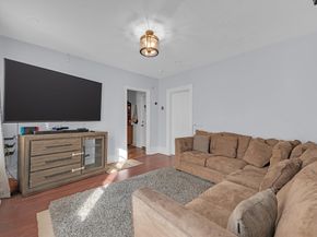 67 Rodney St, Worcester MA 01605