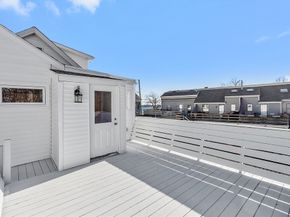 55 Mansfield St, Gloucester MA 01930