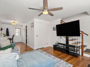 39 Charlesbank Rd 39, Newton MA 02458