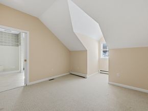 18 Winterberry Ln 18, Hanover MA 02339