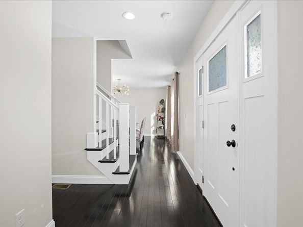 2 Hemlock St, Paxton MA 01612