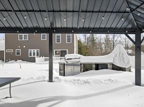 2 Hemlock St, Paxton MA 01612