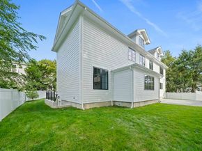 42 Bow Rd, Newton MA 02459