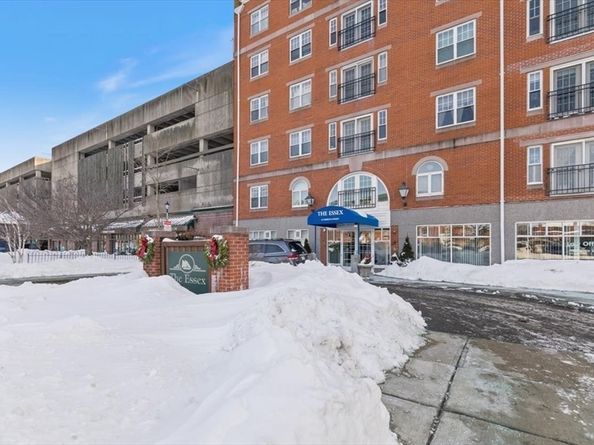 11 Church St 702, Salem MA 01970