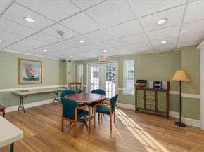 11 Church St 702, Salem MA 01970