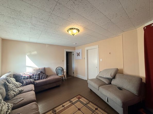 103 Hamilton St, Worcester MA 01604