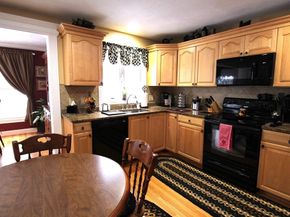 19 Peachey Circle 19, Middleton MA 01949