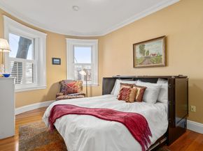 195 Winthrop Rd 1, Brookline MA 02445