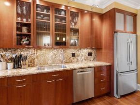 195 Winthrop Rd 1, Brookline MA 02445