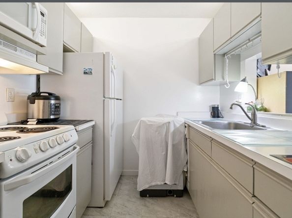 133 Commander Shea Blvd 219, Quincy MA 02171