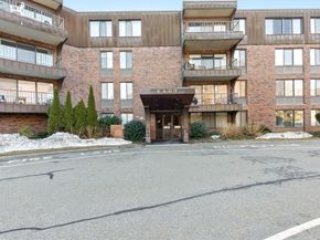 1008 Paradise Road 1M, Swampscott MA 01907