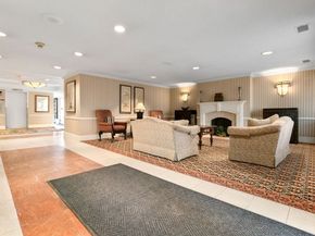 1008 Paradise Road 1M, Swampscott MA 01907