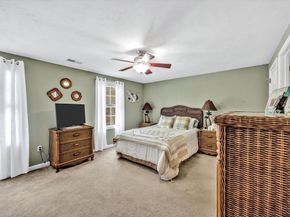 27 Ridge Dr 27, Middleboro MA 02346