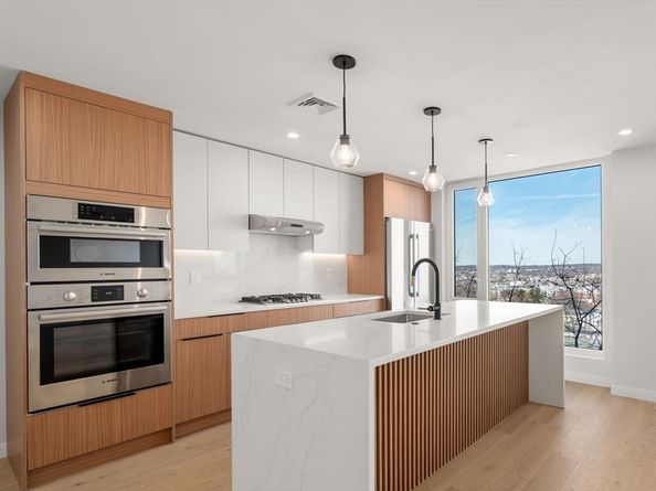 125 Lowell Street 701, Somerville MA 02143