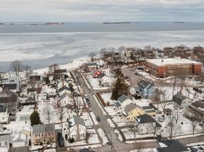 40 Virginia Rd, Quincy MA 02169