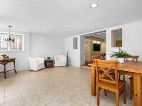 2 Country Way, Hopkinton MA 01748