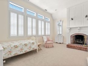 2 Country Way, Hopkinton MA 01748