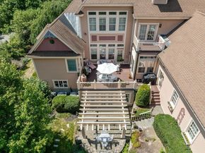 2 Country Way, Hopkinton MA 01748