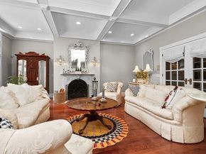 2 Country Way, Hopkinton MA 01748