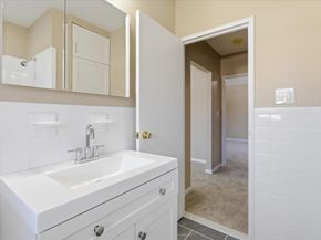 116 Lake Shore Road 4, Boston MA 02135