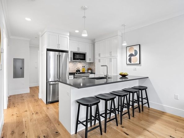 30 Polk St 208, Boston MA 02129